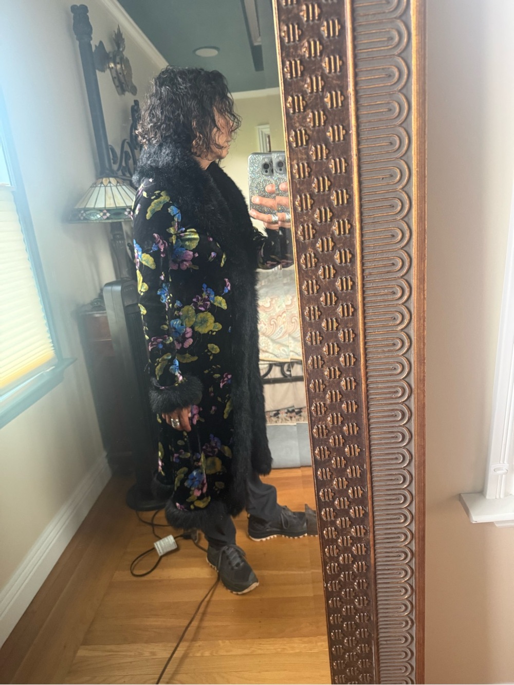Betsey Johnson Black Floral Trench Coat with Faux Fur Trim - Picture 6 of 6
